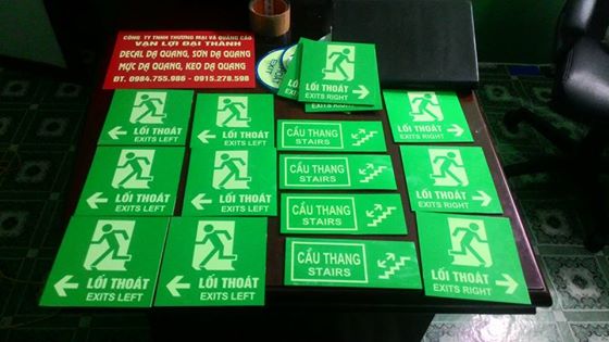 BÁN DECAL DẠ QUANG  GIÁ RẺ